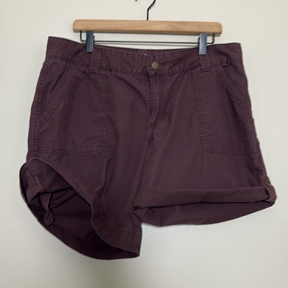 Carhartt El Paso Shorts Women’s Cotton Relaxed Fit Roll Tab Burgundy Size 16 - Picture 9 of 14